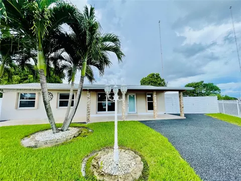 20400 NW 40th Ct, Miami Gardens, FL 33055