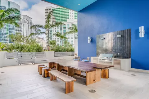 Exterior - 1300 Brickell Bay Dr #708, Miami, FL 33131 photo 4 of 5