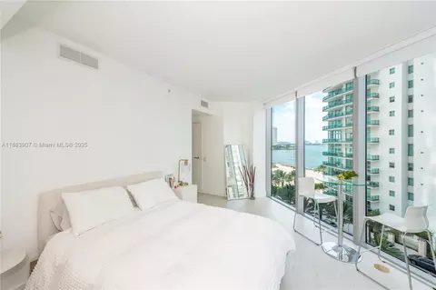 Bedroom - 1300 Brickell Bay Dr #708, Miami, FL 33131 photo 1 of 4