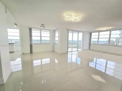 18051 Biscayne Blvd #1204, Aventura, FL 33160