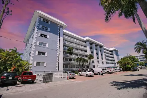 3101 NE 47th Ct #306, Fort Lauderdale, FL 33308