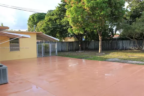 Exterior - 971 E 18th St, Hialeah, FL 33013 photo 3 of 8