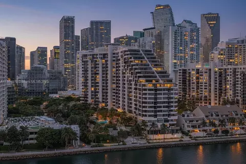520 Brickell Key Dr #A621, Miami, FL 33131