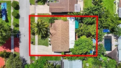 19910 SW 92nd Ave, Cutler Bay, FL 33157