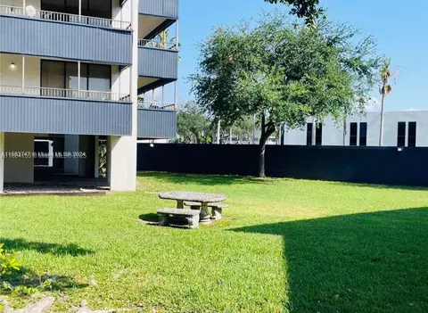 16220 NW 2nd Ave #213, Miami, FL 33169