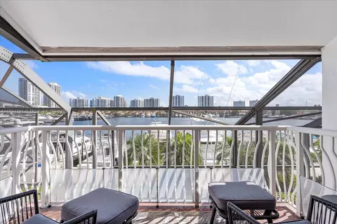 3620 Yacht Club Dr #503, Aventura, FL 33180