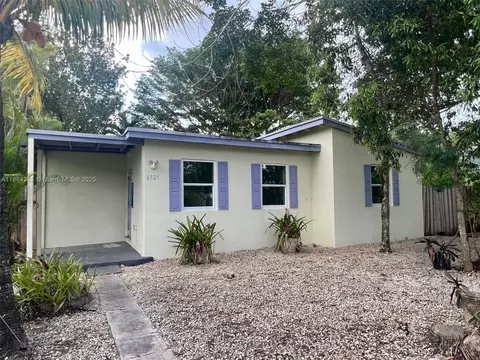 6521 SW 63rd Ct, South Miami, FL 33143