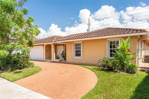 419 SW 136th Pl, Miami, FL 33184