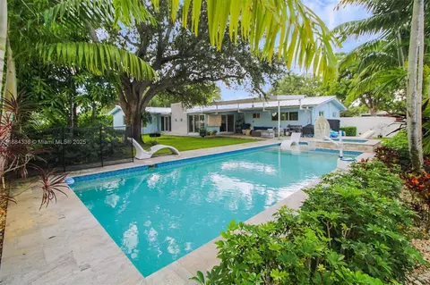 1190 Robin Ave, Miami Springs, FL 33166