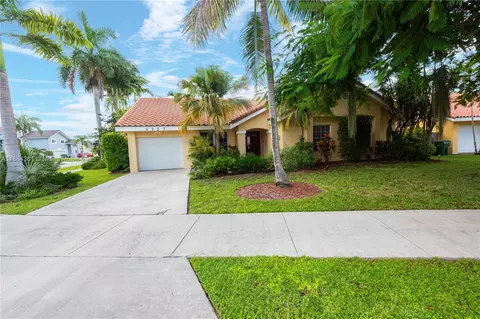 1727 Egret Rd, Homestead, FL 33035