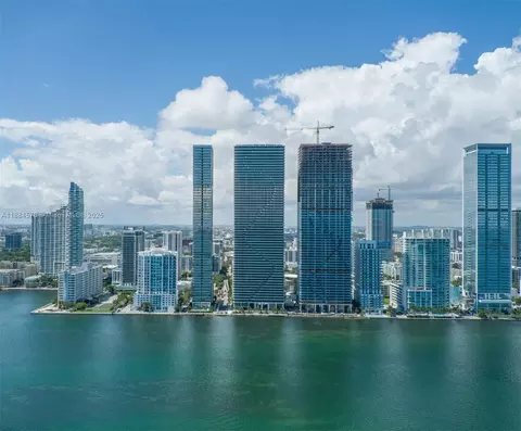 700 NE 24th St #903, Miami, FL 33137