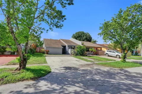6230 NW 1st St, Margate, FL 33063