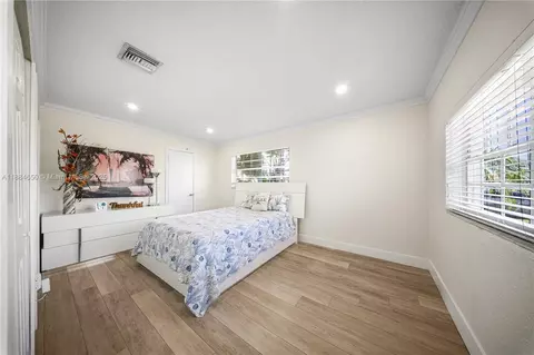 17931 NW 85th Ave, Hialeah, FL 33015 photo 24