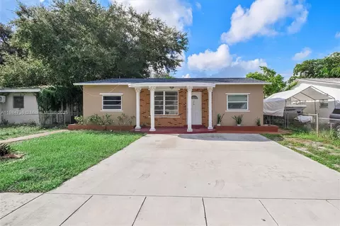 280 NE 172nd St, North Miami Beach, FL 33162