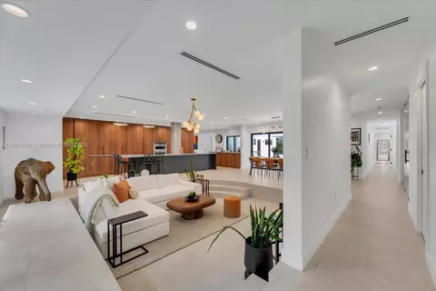 3111 Anderson Rd, Coral Gables, FL 33134