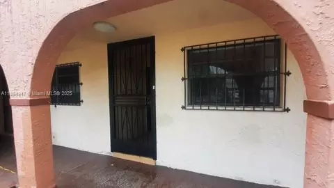 6675 W 4th Ave #112, Hialeah, FL 33012