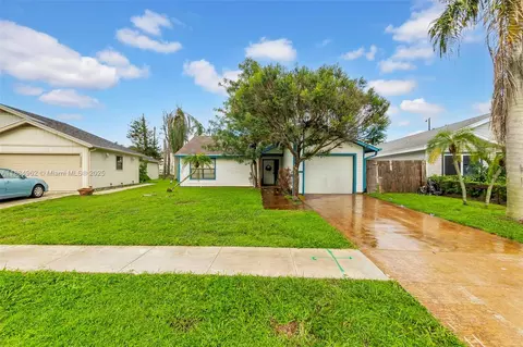 4570 Brook Dr, West Palm Beach, FL 33417