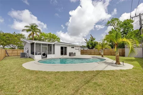 12245 NW 2nd Ave, North Miami, FL 33168