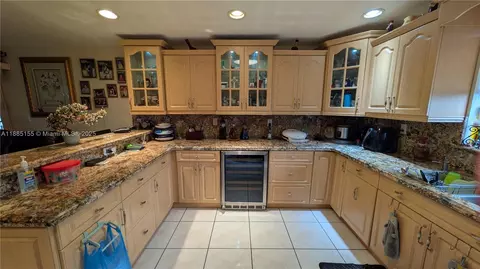 Kitchen - 900 W 50th Pl, Hialeah, FL 33012 photo 1 of 3