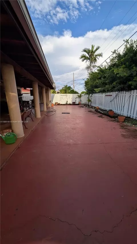 Exterior - 900 W 50th Pl, Hialeah, FL 33012 photo 1 of 7