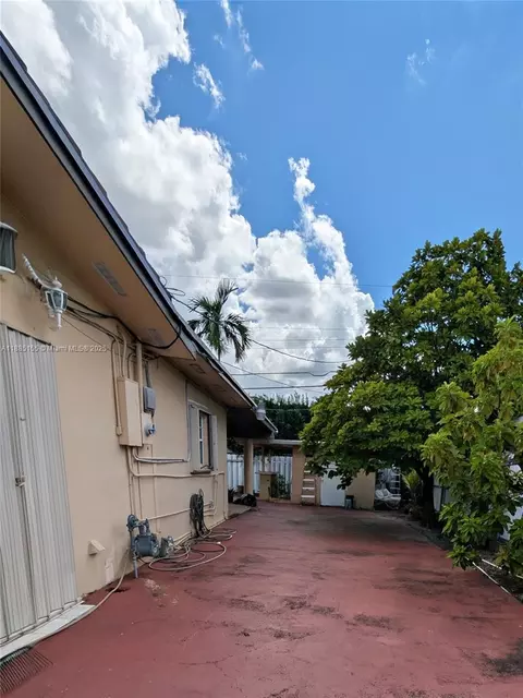 Exterior - 900 W 50th Pl, Hialeah, FL 33012 photo 4 of 7