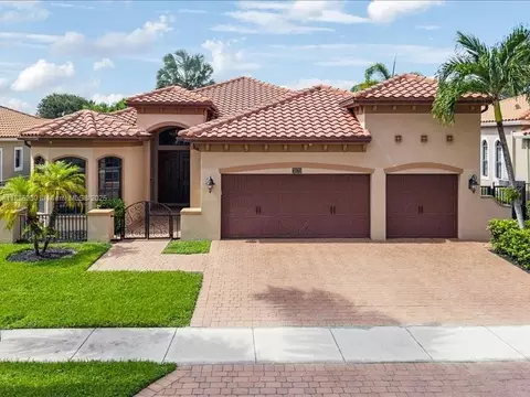 3670 NW 87th Ave, Hollywood, FL 33024