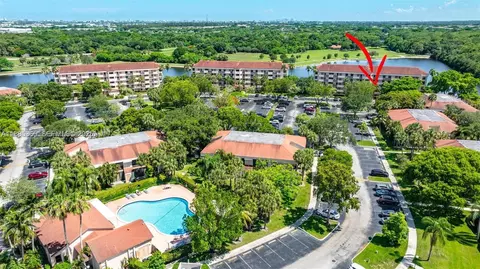 2768 S Carambola Cir S #304, Coconut Creek, FL 33066