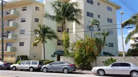 7830 Dickens Ave #203, Miami Beach, FL 33141