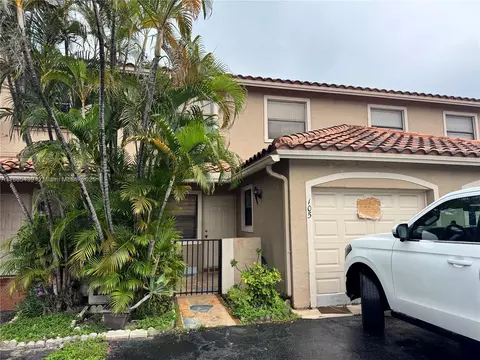 2531 W 60th Pl #105-18, Hialeah, FL 33016