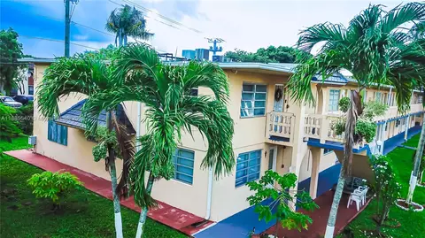 20311 NE 2nd Ave #J-1, Miami, FL 33179