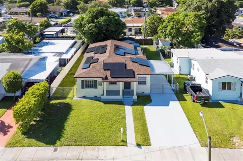 View/Area - 280 E 39th St, Hialeah, FL 33013 photo 1 of 13