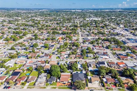 View/Area - 280 E 39th St, Hialeah, FL 33013 photo 9 of 13