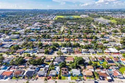 View/Area - 280 E 39th St, Hialeah, FL 33013 photo 3 of 13