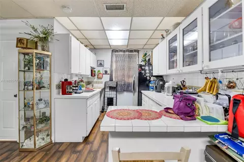 Kitchen - 280 E 39th St, Hialeah, FL 33013 photo 5 of 6
