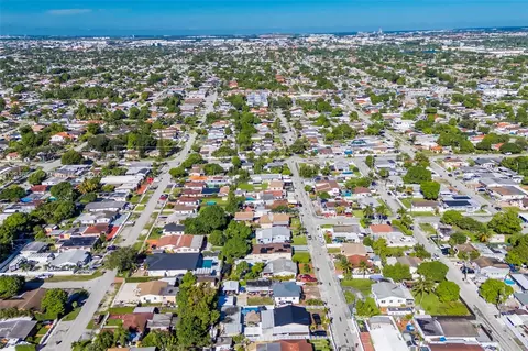 View/Area - 280 E 39th St, Hialeah, FL 33013 photo 5 of 13