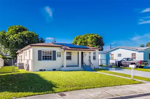 Exterior - 280 E 39th St, Hialeah, FL 33013 photo 15 of 15