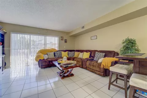 14915 SW 80th St #205, Miami, FL 33193