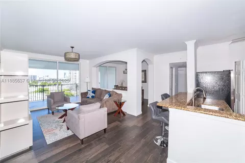 17150 N Bay Rd #2914, Sunny Isles Beach, FL 33160