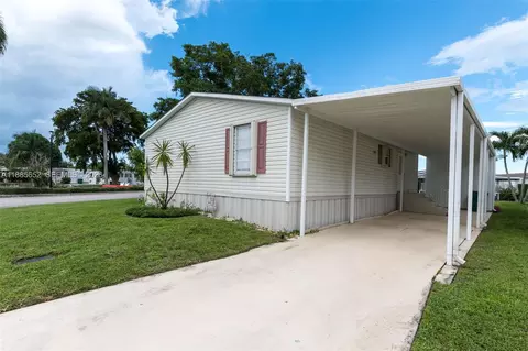 1800 SW 85th Ave, Davie, FL 33324