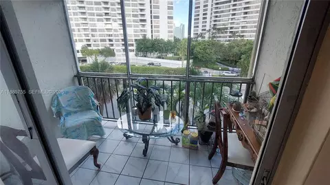 501 Three Islands Blvd #417, Hallandale Beach, FL 33009