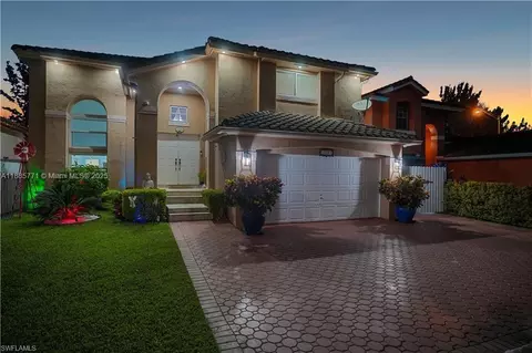 13021 NW 11th Ter, Miami, FL 33182
