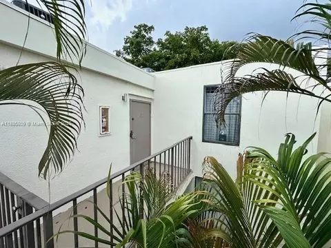 20341 NE 30th Ave #PH2-6, Aventura, FL 33180
