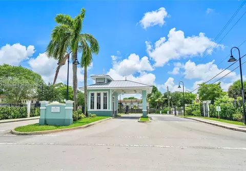 5333 NW 18th St #3A, Lauderhill, FL 33313