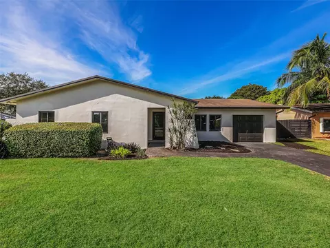 7464 SW 128th Ct, Miami, FL 33183