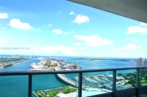 900 Biscayne Blvd #5104, Miami, FL 33132