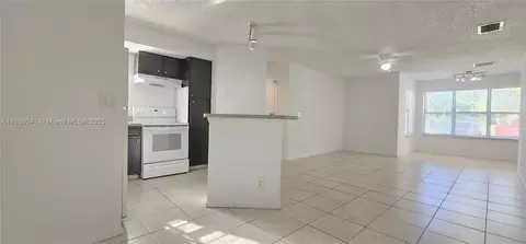 3380 N Pinewalk Dr N #1117, Margate, FL 33063