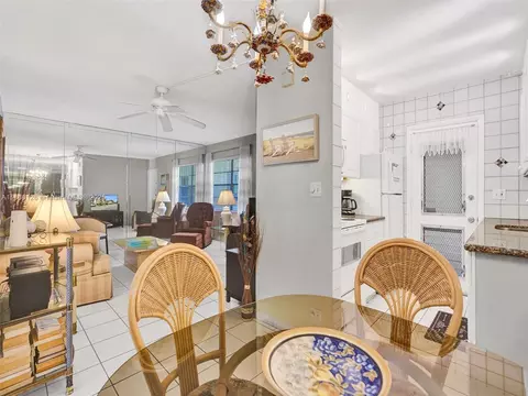 17090 NE 14th Ave #104, North Miami Beach, FL 33162