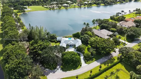 8728 E Wendy Ln E, West Palm Beach, FL 33411