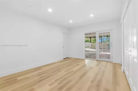 924 W 28th St, Hialeah, FL 33010 photo 14