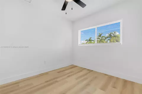 924 W 28th St, Hialeah, FL 33010 photo 24